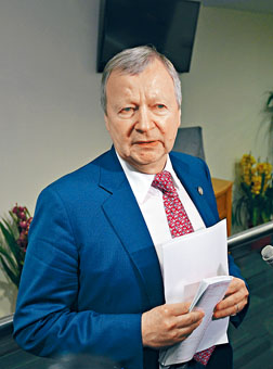 ■馬會行政總裁應家柏。