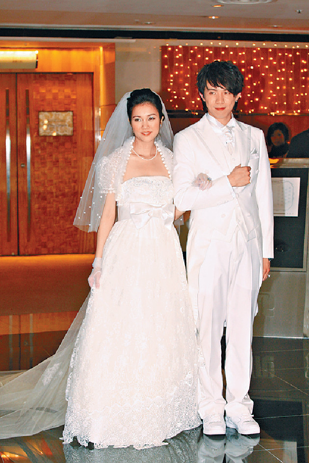 奉子成婚 ■2007年，26歲嘅阿聰奉子成婚，當年還未有事業基礎。