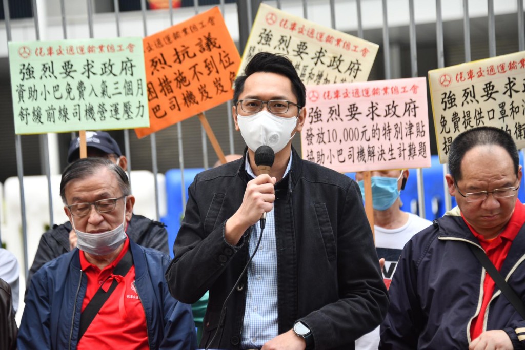 議員陸頌雄。