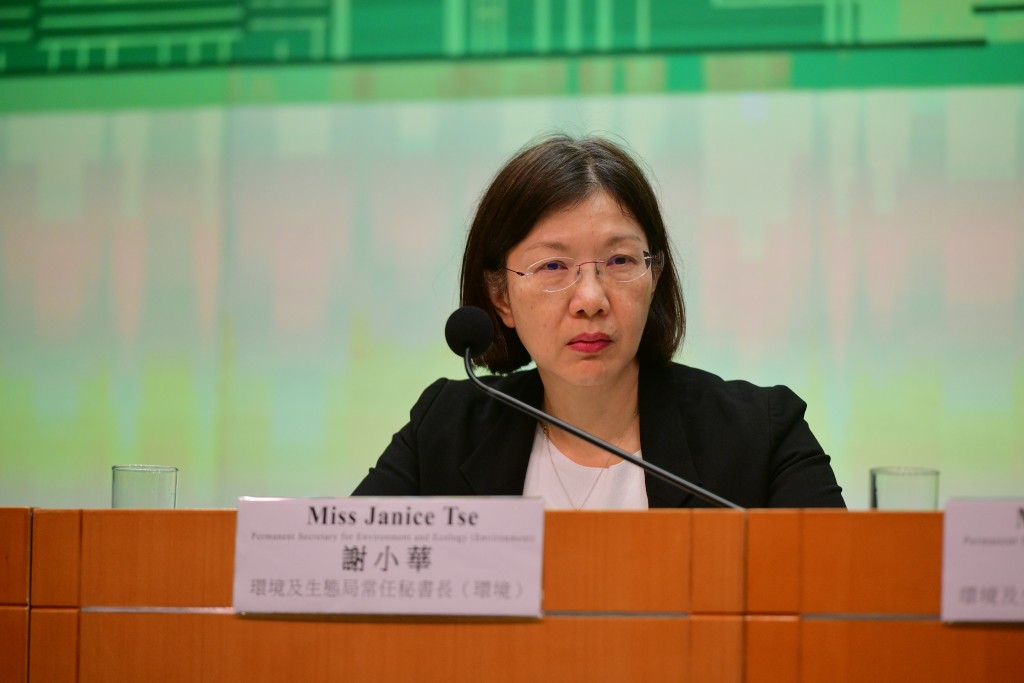謝小華曾任環境及生態局常秘。