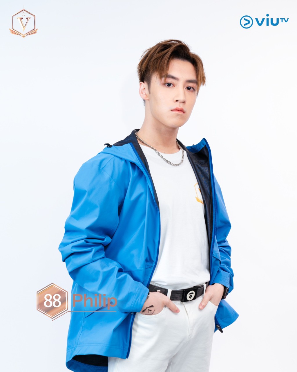 陳彥熹(Philip) 年齡: 21 職業: 學生 擅長: 唱歌、彈古箏、扮型 IG:philip.cover