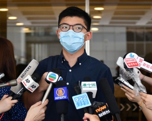黃之鋒指，在口罩停售4個月後，難以理解為何海關會突發上門拘捕。資料圖片