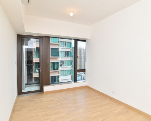 
逸瑆高層E室，面積286方呎，屬開放式間隔。