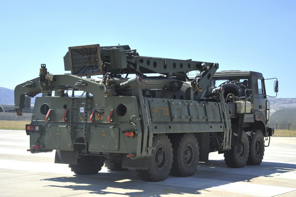 土耳其在2017年與俄羅斯簽約採購「S-400」,令美方不滿。AP資料圖片