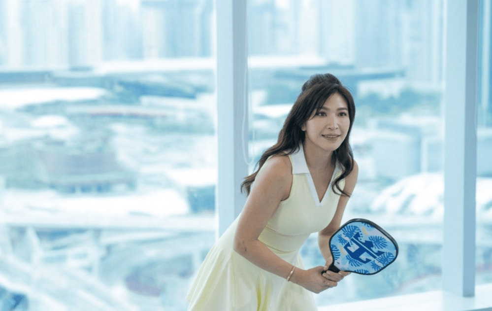 细龙太Vicky以Fit爆身形现身TVB《东张西望》 细龙太Vicky以Fit爆身形现身TVB《东张西望》