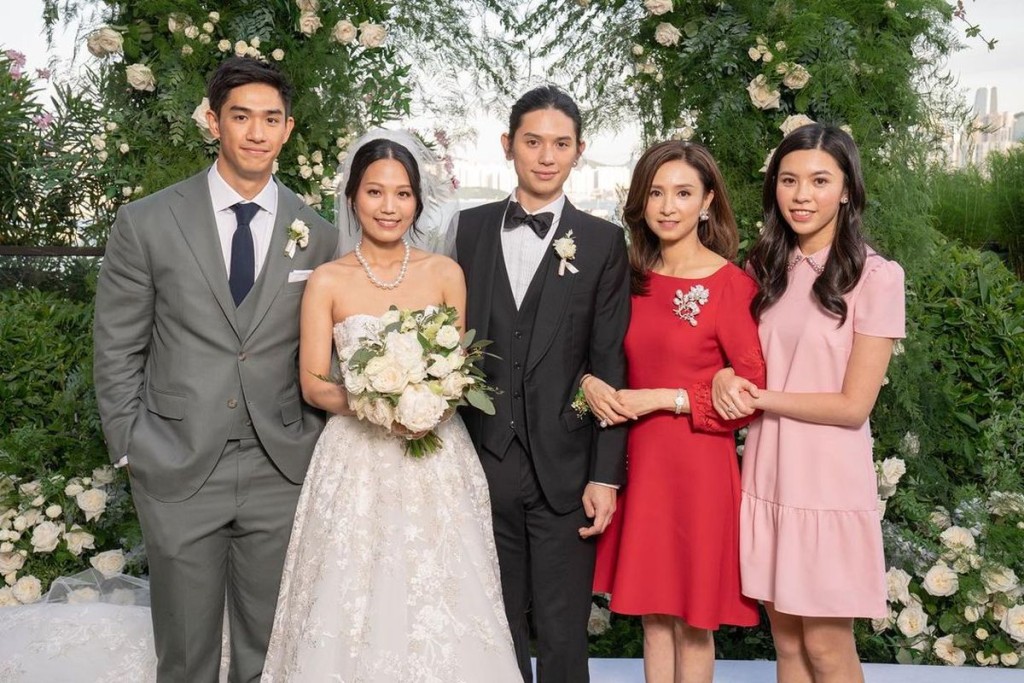 大仔胡智略去年跟霍英東孫女結婚。