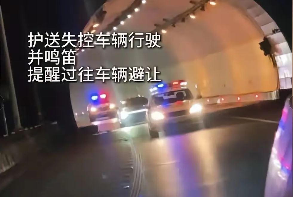 甘肅高速公路有汽車故障，以時速115公里狂奔490公里才停下來。甘肅公安交警