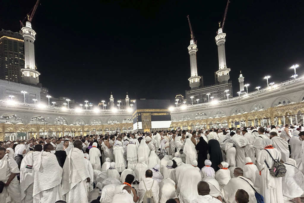 沙特指参加朝圣的人数超过180万人。美联社