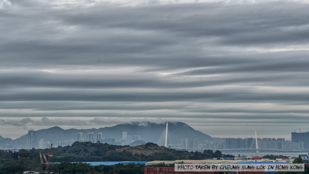 波狀雲。天文台網頁截圖 波狀雲。天文台網頁截圖