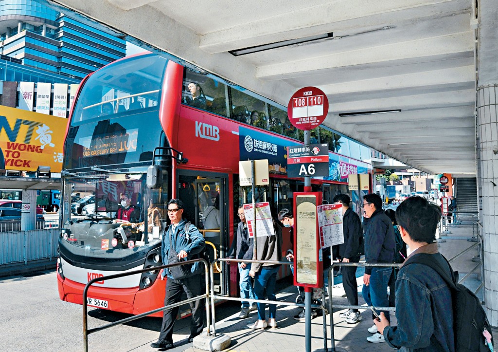 九巴及嶼巴的現有專營權將於明年屆滿，並表示有意申請接續展開新的專營權。