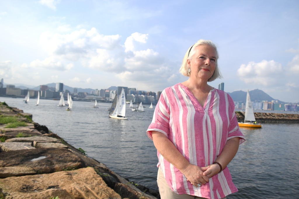 香港遊艇會會長蘇洛詩，致力推廣香港帆船及賽艇運動。
