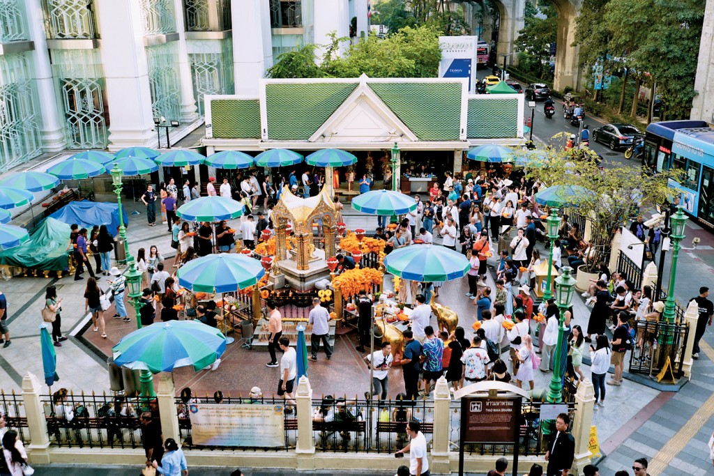 「賣豬仔」事件對泰國旅遊業造成影響，曼谷市面仍有不少旅客遊覽。