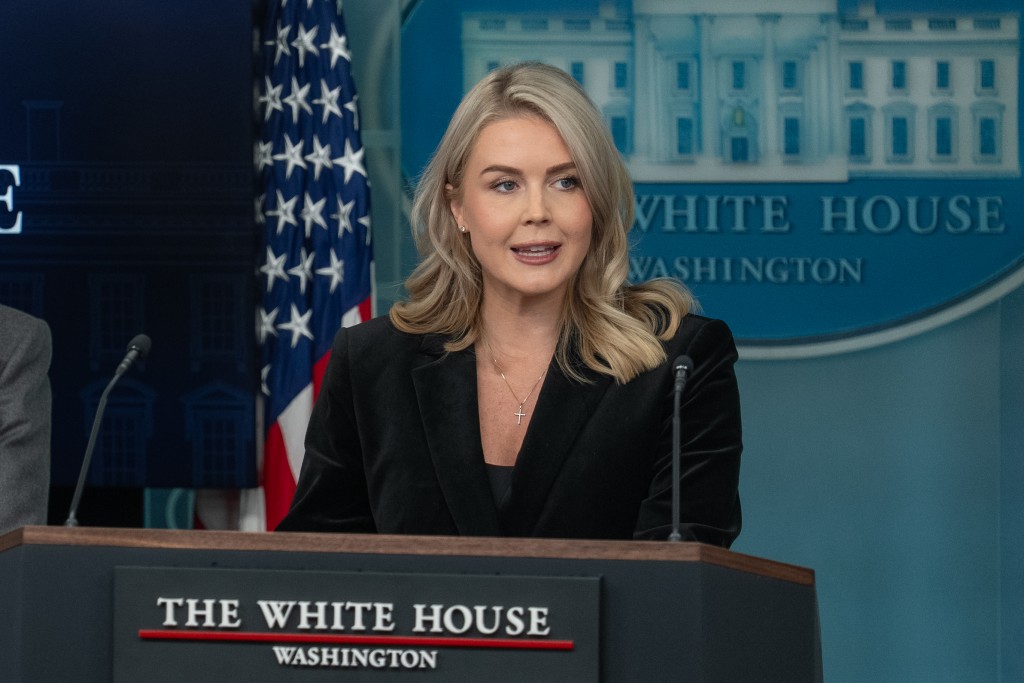 白宮發言人萊維特指，特朗普希望和平協議盡快達成。新華社