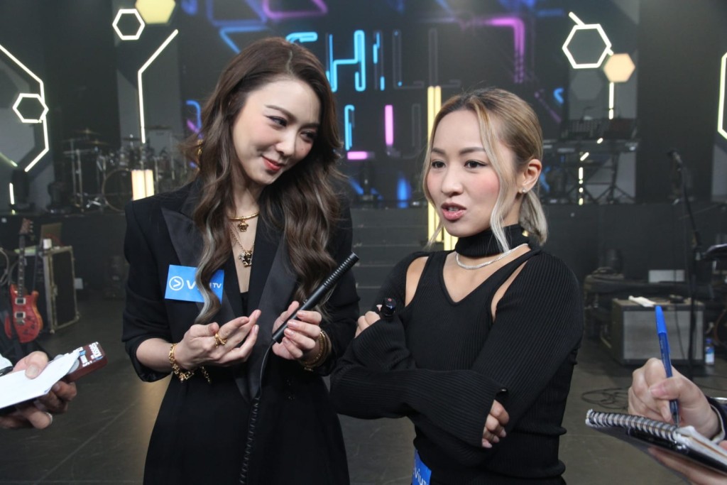 疫下安全最重要,鄭融笑指Fiona是乾淨先鋒。