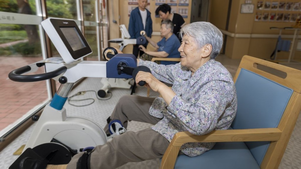 全国失能长者达4500万。新华社