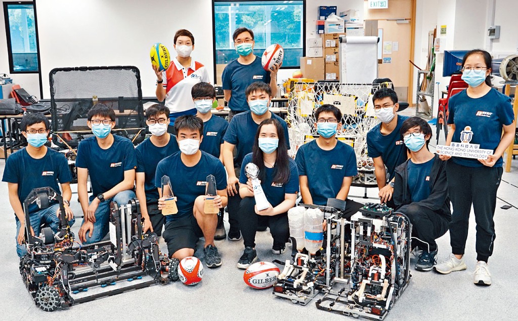 科大機械人競賽團隊「征龍」,在全港大專生機械人大賽獲得冠軍,為科大在這項賽事第十度奪標。