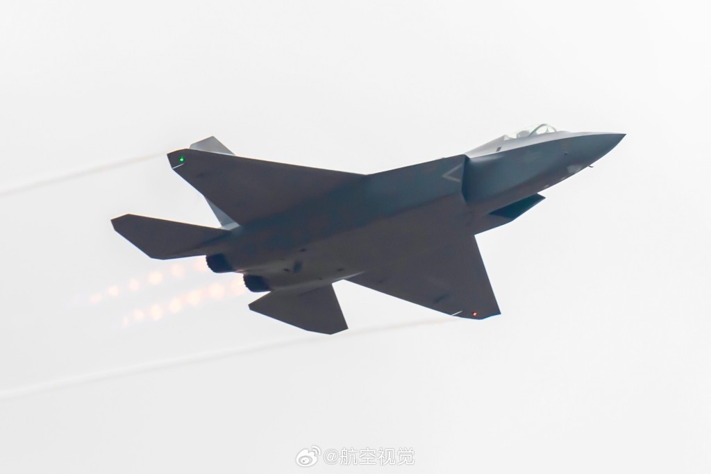歼-35A的代号是“云龙”。