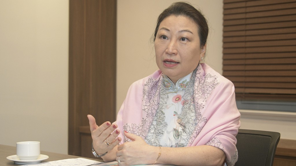 鄭若驊指在港實施《銷售公約》符合利益。 資料圖片
