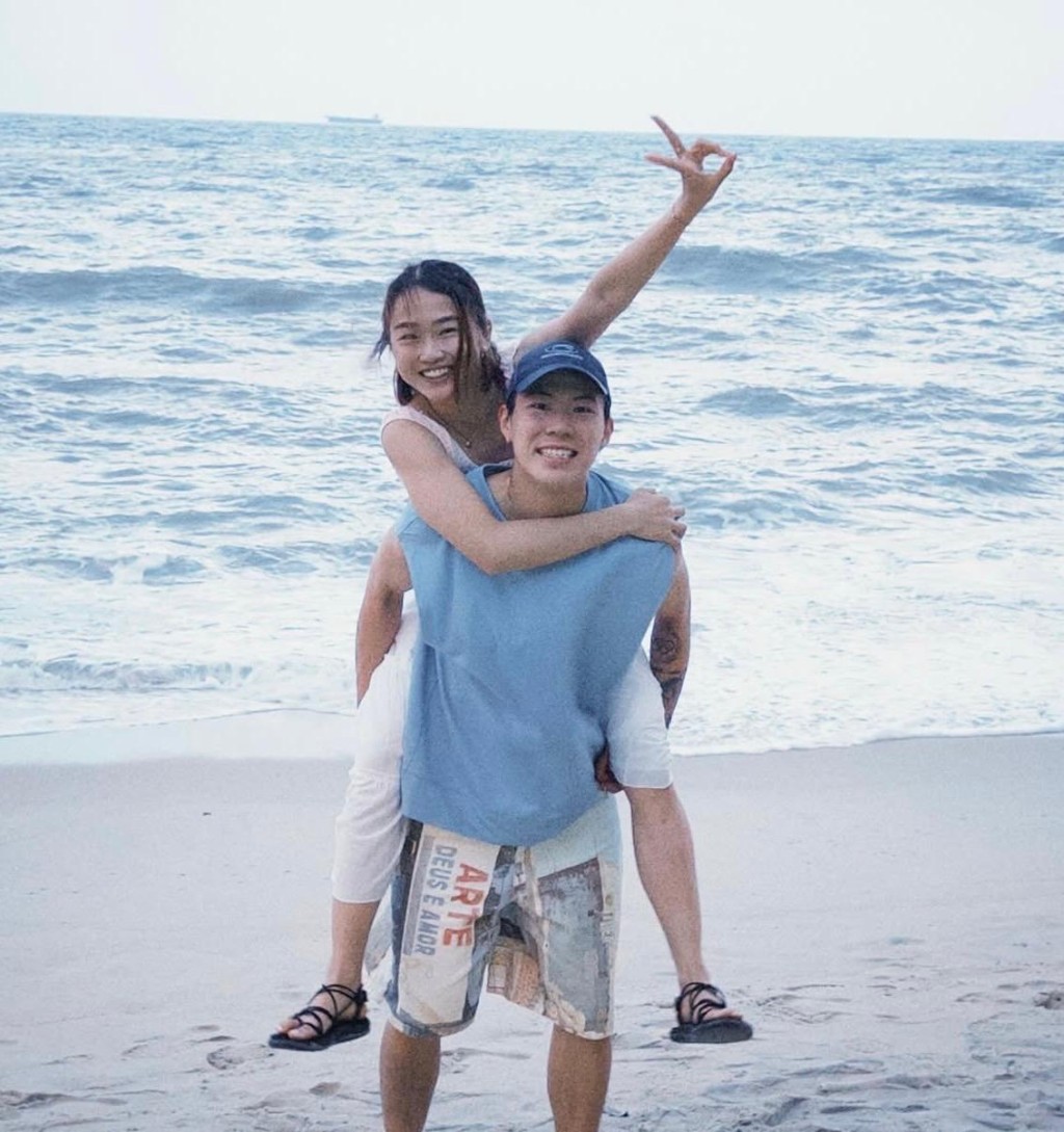 放假时段，李卓耀及吕乐乐喜欢到郊区或海滩放松自己。李卓耀IG 图