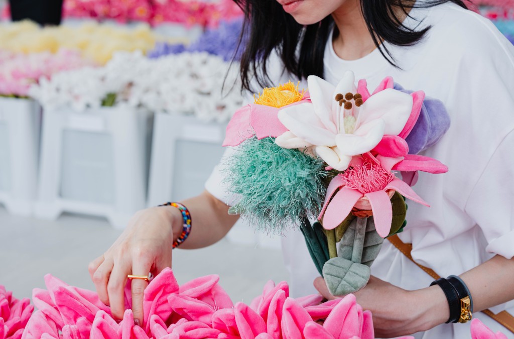 香港站全新毛絨花。