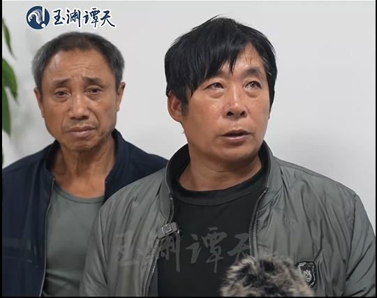 兩名大陸漁民回到福建，指他們的船是被台灣海巡船撞翻。
