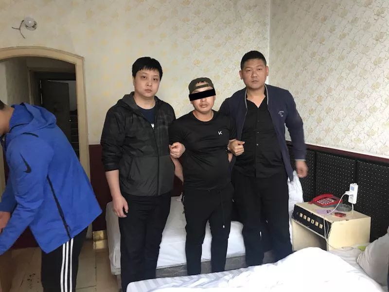 張男最終被警方拘捕。網圖