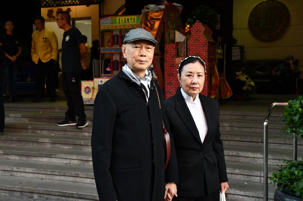羅家英公開19次求婚真相。