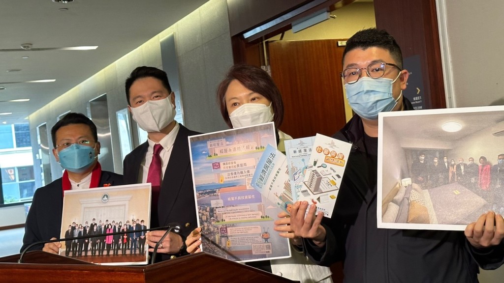 民建聯昨日組團前往澳門(常彧璠攝)