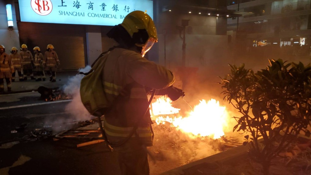 旺角多處被破壞縱火。