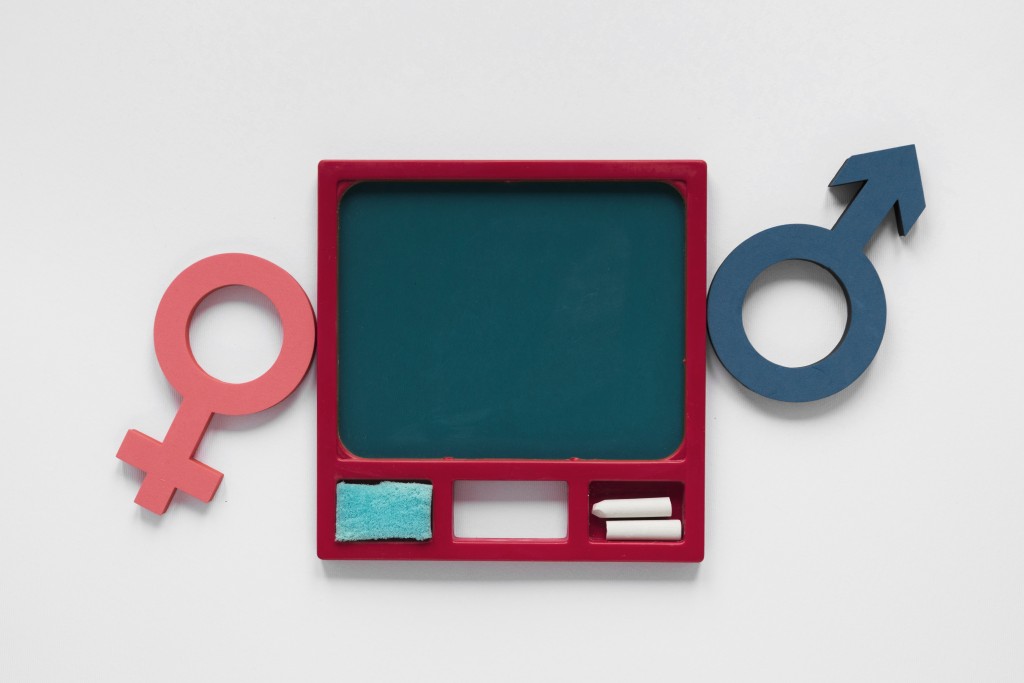 不少长辈都避谈性教育。示意图