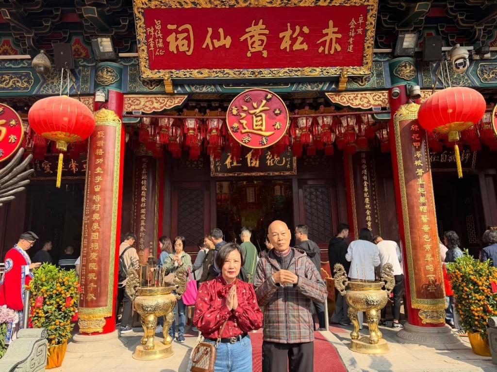 羅家英近年與汪明荃有影皆雙,大晒恩愛。 羅家英近年與汪明荃有影皆雙,大晒恩愛。
