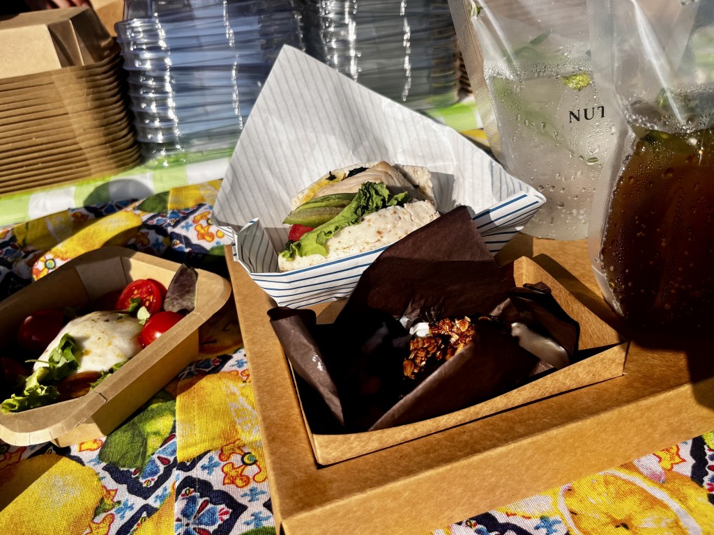 「西九野餐節」將有16個餐飲及零售品牌推出野餐主題套餐。 「西九野餐節」將有16個餐飲及零售品牌推出野餐主題套餐。