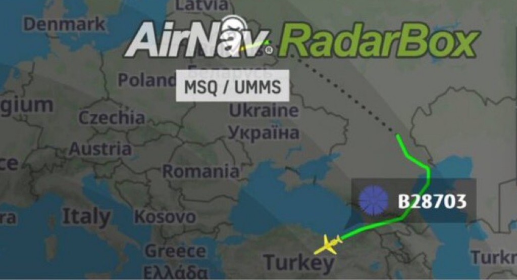 传卢卡申科坐飞机逃离白俄罗斯。twitter