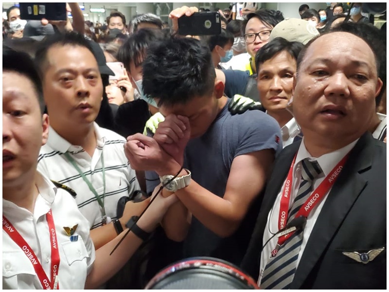 怀疑是内地公安的男子。