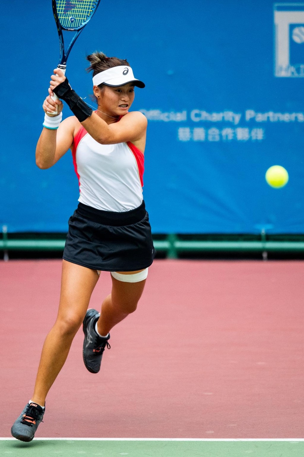 王康怡是首名在澳洲網球公開賽青年組打入八強的香港運動員。