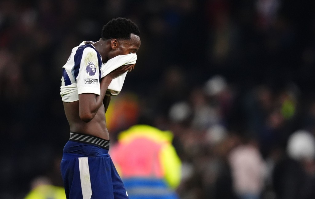 熱刺宣布將延遲季票持有者的續期期限。美聯社