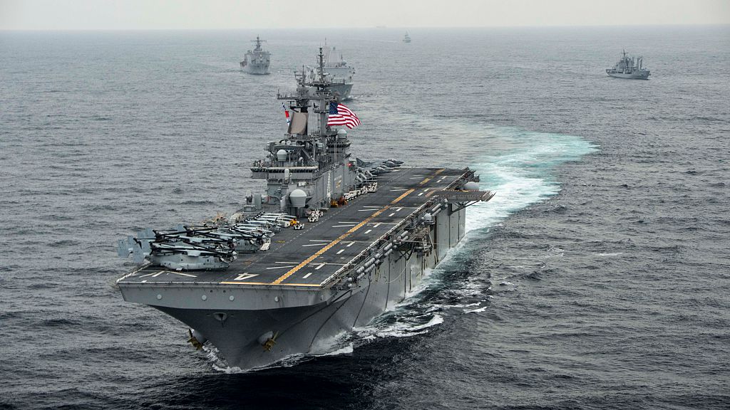 美国海军两栖攻击舰「拳师」号（USS Boxer LHD-4）。