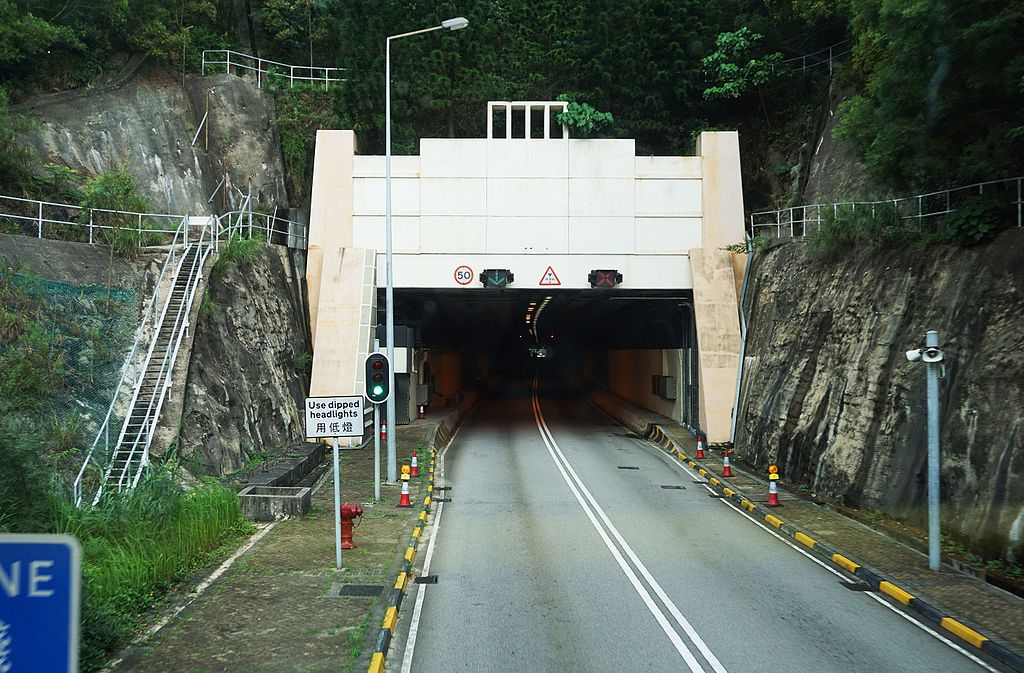 愉景灣隧道是香港唯一私人行車隧道。