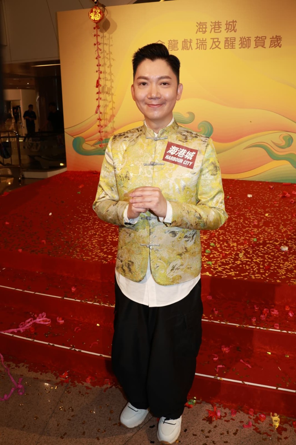 他期望有才華之人帶來刺激,相信未來猴、雞年各方面會轉好。 他期望有才華之人帶來刺激,相信未來猴、雞年各方面會轉好。