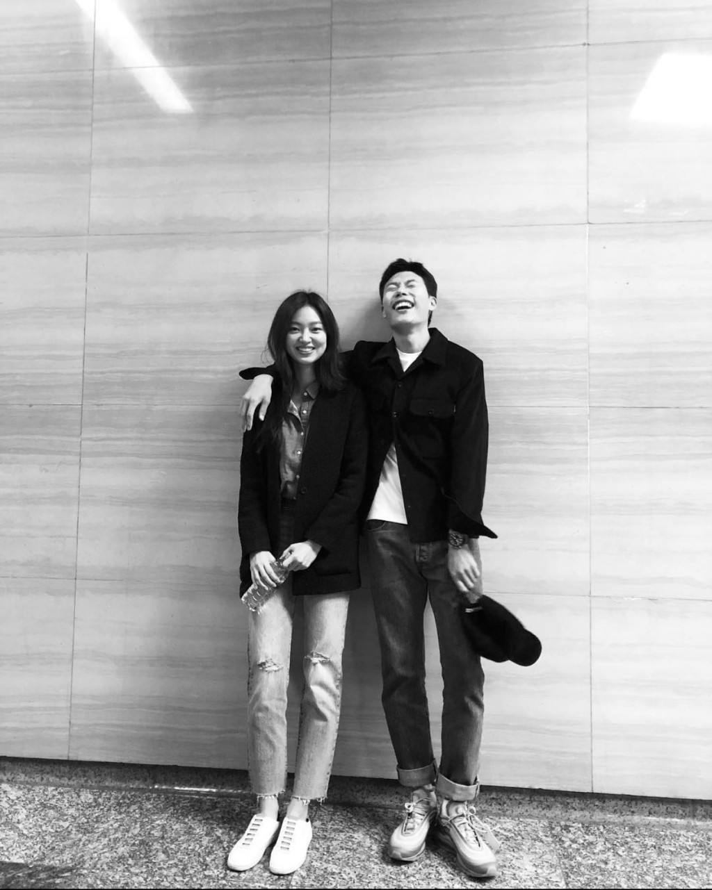 崔有華與柳俊烈(右)因電影《鳳梧洞戰役》結緣。