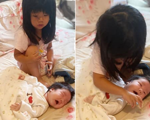 满月妹妹哭闹，3岁姐姐主动轻拍安慰，温馨画面瞬转变手忙脚乱， 妈妈好嬲又好笑。