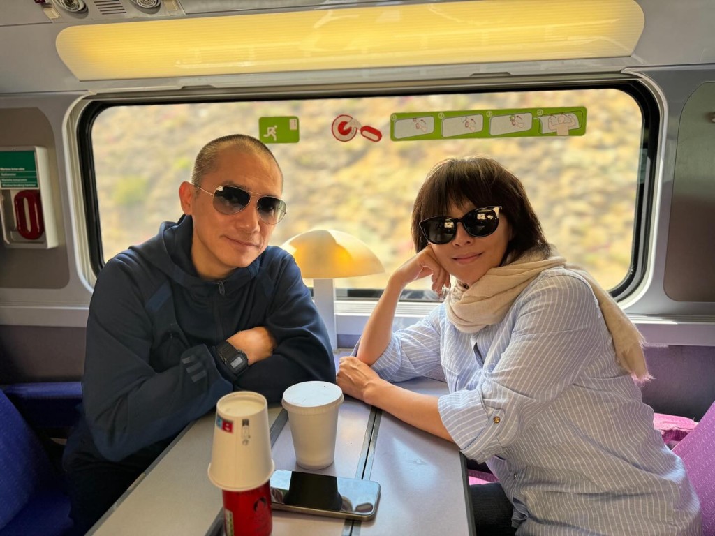 梁朝偉趁休息日便與劉嘉玲坐火車歐遊。
