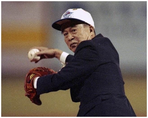 外界稱李元簇是「沒有聲音」的副總統,意思在彰顯他的「守本份」。