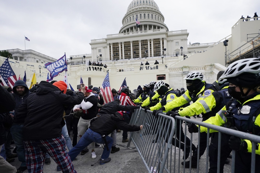 去年美國國會山莊爆發暴亂。AP資料圖片