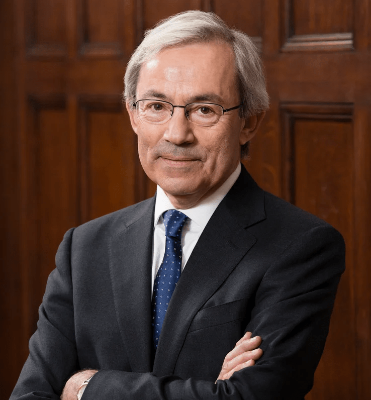 2010年諾貝爾經濟學獎得主、倫敦政經學院欽定經濟學教授Christopher A. PISSARIDES。 2010年諾貝爾經濟學獎得主、倫敦政經學院欽定經濟學教授Christopher A. PISSARIDES。