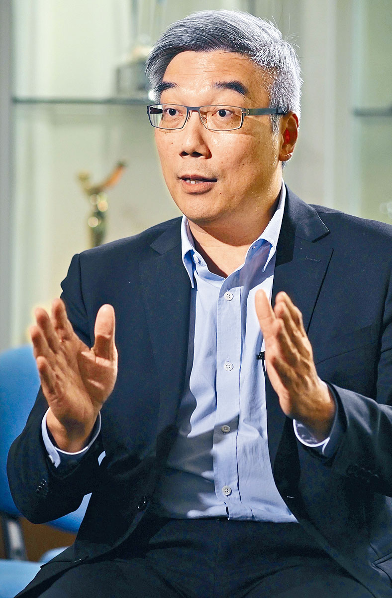 无线内部公布指杜之克将于9月2日离职。