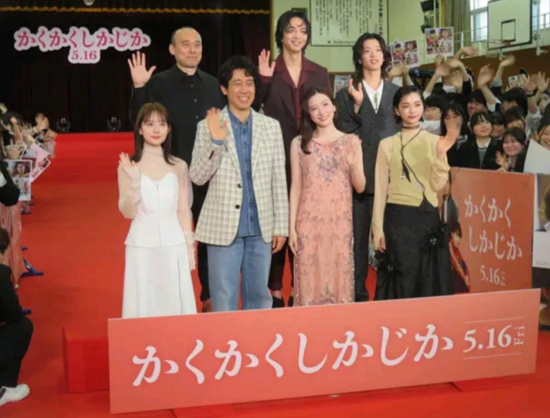 日前永野芽郁出席新片《塗鴉日記》首映禮,事前聲明謝絕傳媒採訪。 日前永野芽郁出席新片《塗鴉日記》首映禮,事前聲明謝絕傳媒採訪。