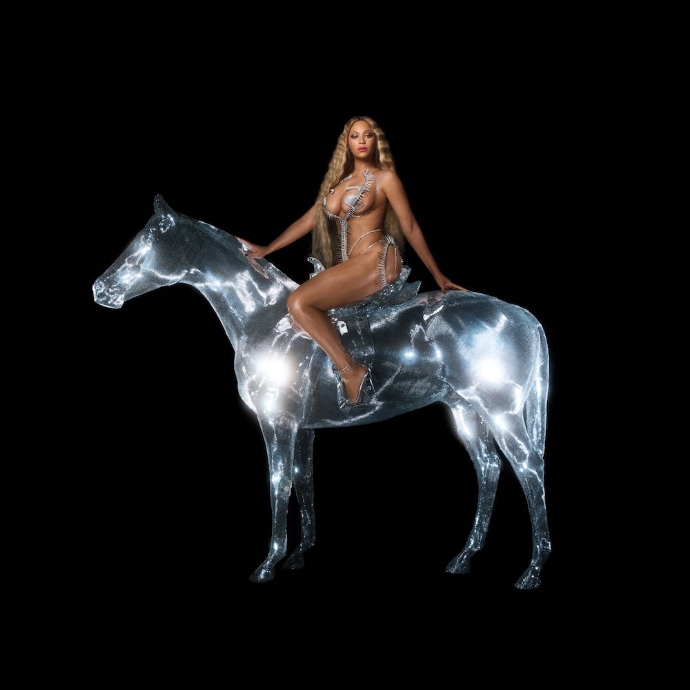 Beyonce的《Renaissance》賣出33.2萬張,封今年最高首周銷量女歌手。