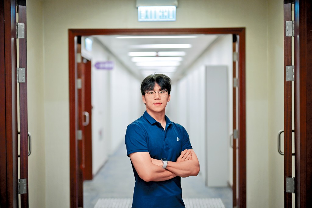 卓銘浩在社交網站發文逐點還擊體院,強調從未無故缺席訓練,又指去年10月下旬已被要求暫停訓練,不可能在11月仍然違反紀律。