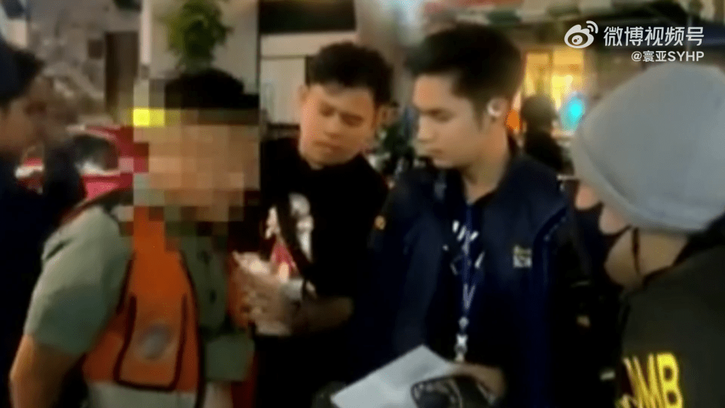 泰男涉强奸中国女游客，男疑犯被捕一刻。